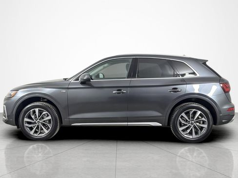 Used 2023 Audi Q5 2.0T Premium Plus w/ Premium Plus Package AWD/4WD image 2
