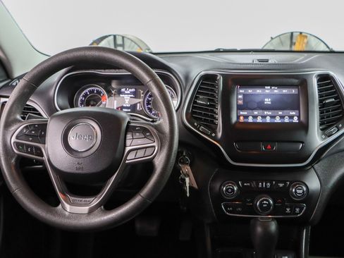 Used 2020 Jeep Cherokee Latitude image 17