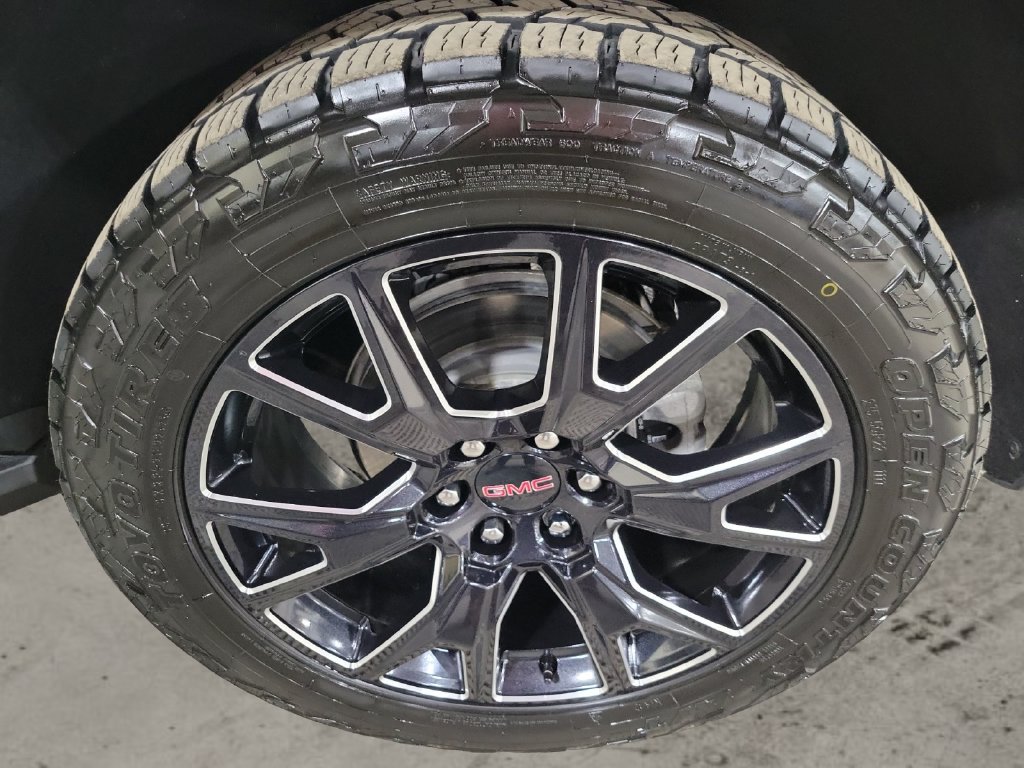 Used 2024 GMC Yukon XL Denali w/ Max Trailering Package AWD/4WD image 10