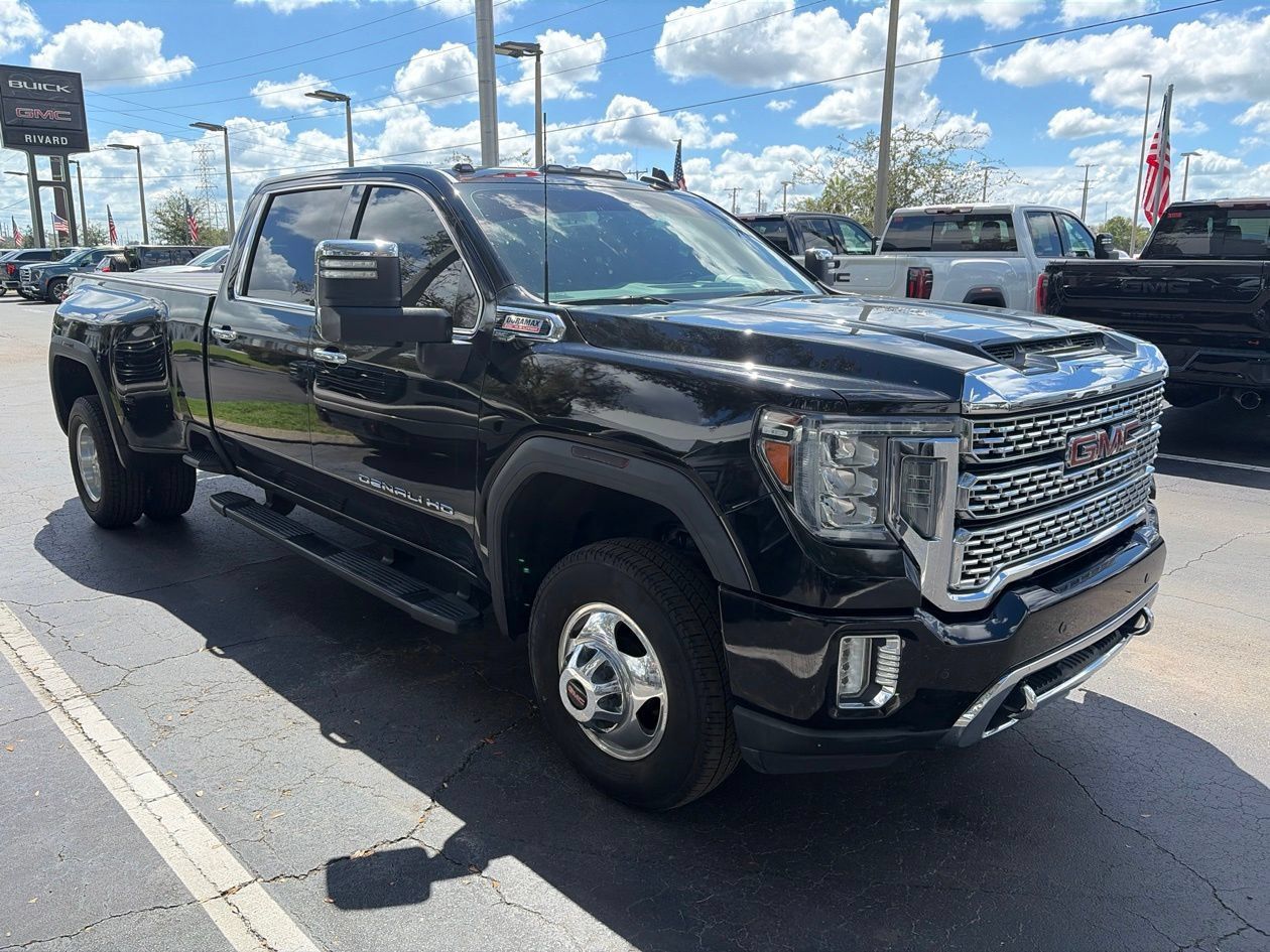 Used 2020 GMC Sierra 3500 Denali w/ Denali Ultimate Package AWD/4WD image 3