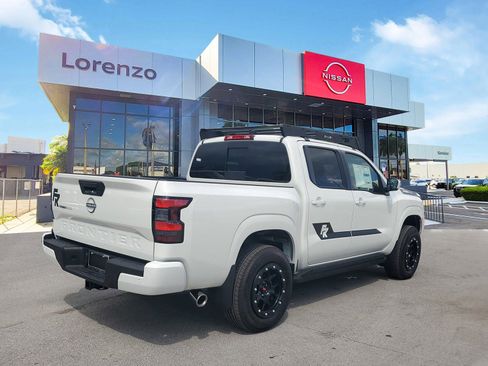 New 2025 Nissan Frontier SV w/ SV Convenience Package image 4