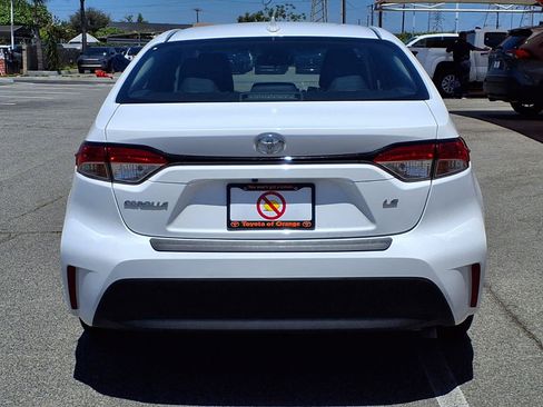Used 2023 Toyota Corolla LE w/ Carpet Mat Package (TMS) FWD image 5