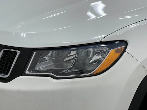 Used 2019 Jeep Compass Limited w/ Safety & Security Group AWD/4WD image 34