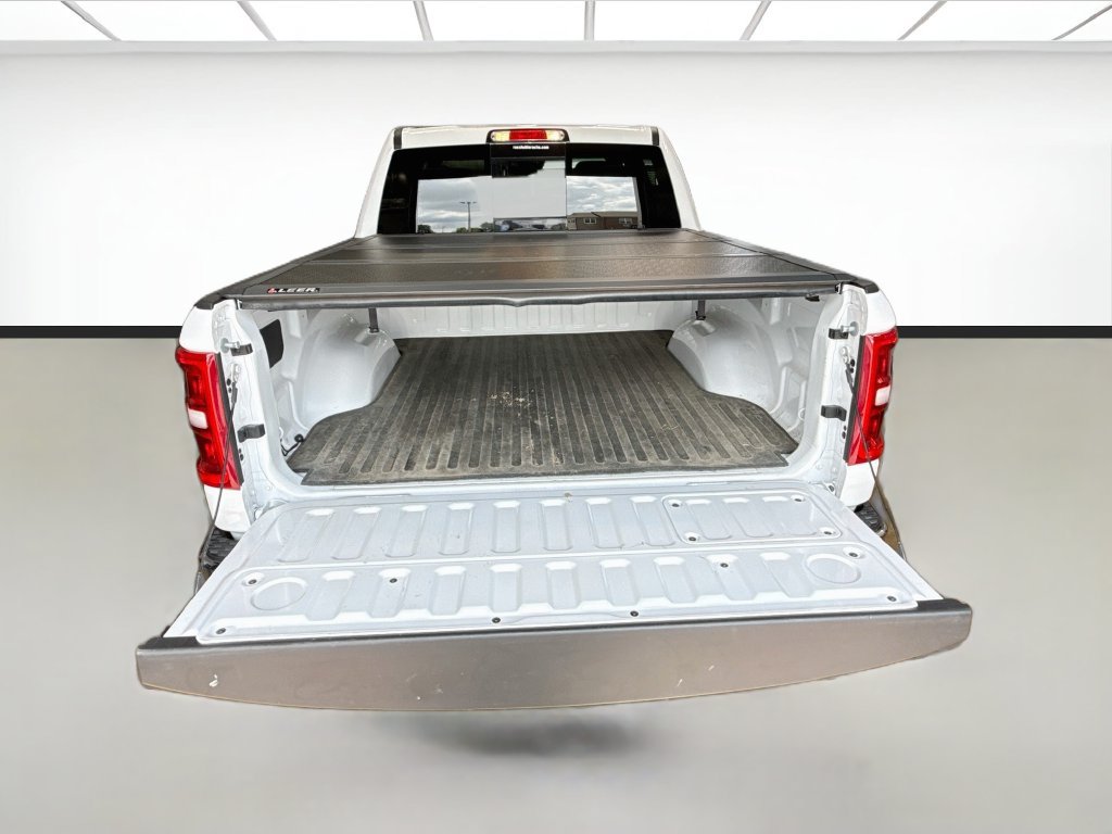 Used 2026 RAM 1500 Laramie AWD/4WD image 26