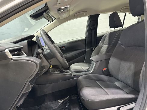 Used 2023 Toyota Corolla LE image 12