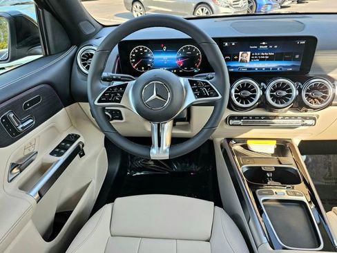New 2026 Mercedes-Benz GLB 250 4MATIC image 30