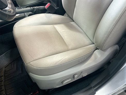 Used 2015 Subaru Forester 2.5i Limited image 21