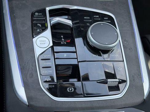 Certified 2025 BMW X5 xDrive50e image 26