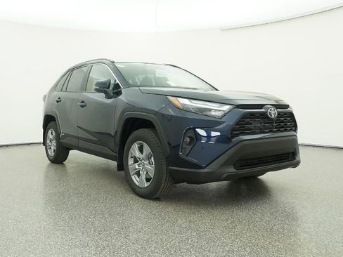New 2025 Toyota RAV4 XLE image 29