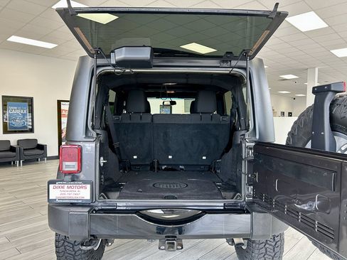 Used 2016 Jeep Wrangler Unlimited Sport AWD/4WD image 9
