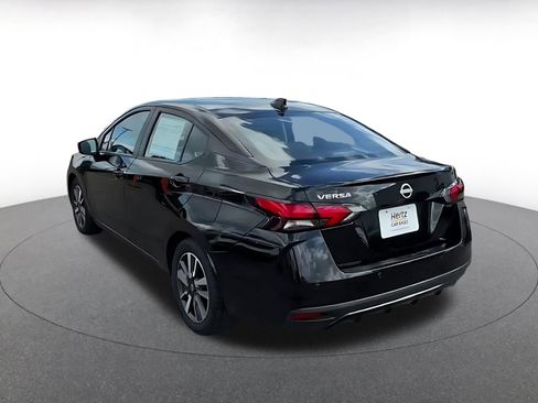 Used 2025 Nissan Versa SV image 11