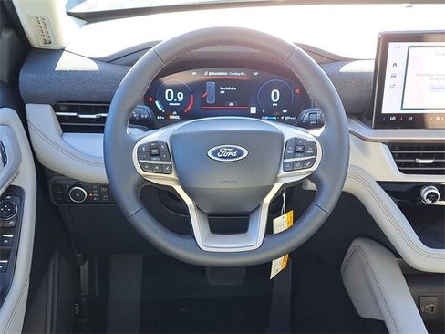 New 2026 Ford Explorer Active image 25