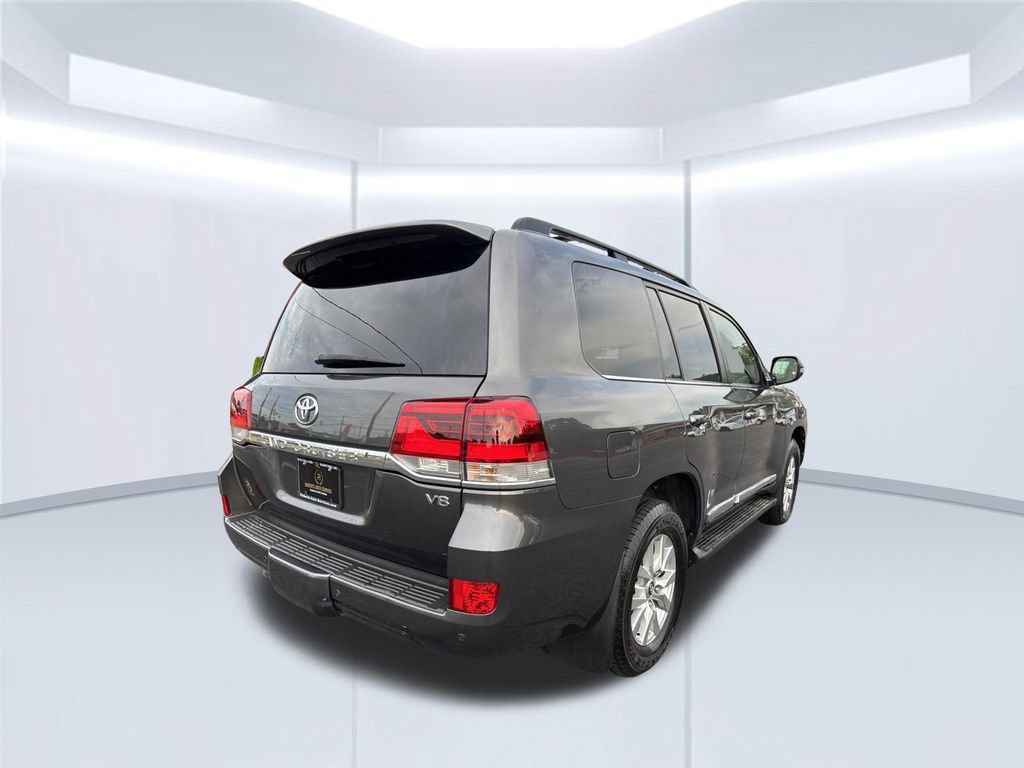 Used 2017 Toyota Land Cruiser AWD/4WD image 6