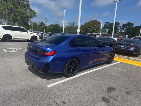 Used 2023 BMW 330i Sedan w/ M Sport Package image 3