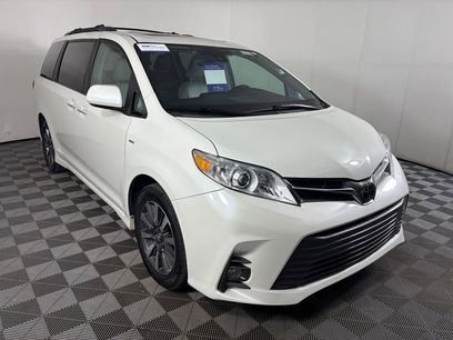 Used 2018 Toyota Sienna XLE w/ XLE Navigation Package