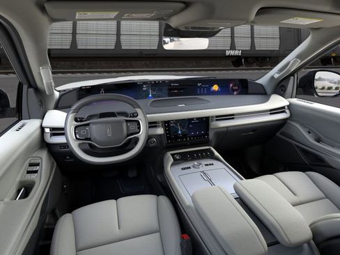 New 2026 Lincoln Navigator L Reserve w/ Jet Appearance Package AWD/4WD image 9