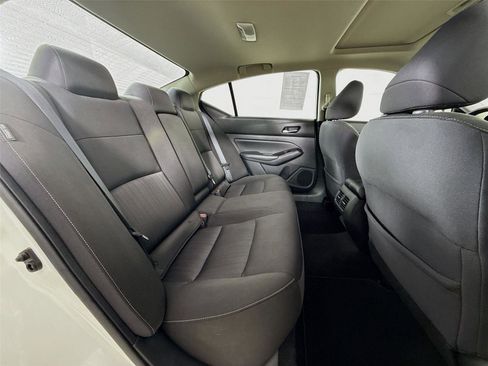 Used 2020 Nissan Altima 2.5 SV image 28