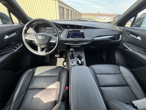 Used 2023 Cadillac XT4 Luxury image 20