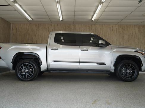 Used 2024 Toyota Tundra Platinum AWD/4WD image 6