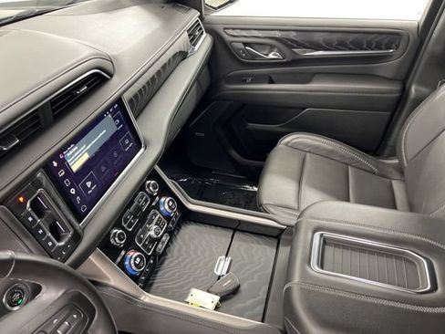 Used 2023 GMC Yukon Denali AWD/4WD image 26