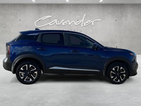 Certified 2025 Nissan Kicks SV w/ Illumination Package AWD/4WD image 17