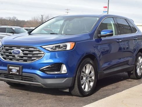 Used 2022 Ford Edge Titanium w/ Equipment Group 301A AWD/4WD image 14