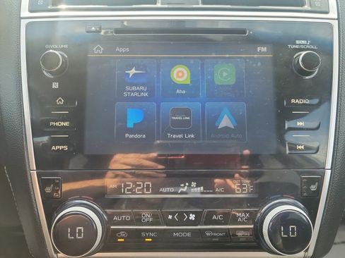 Used 2019 Subaru Outback 2.5i Premium image 12
