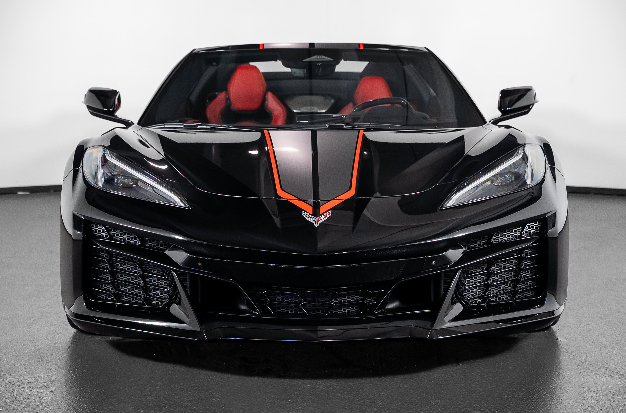 Used 2025 Chevrolet Corvette Z06 RWD image 5