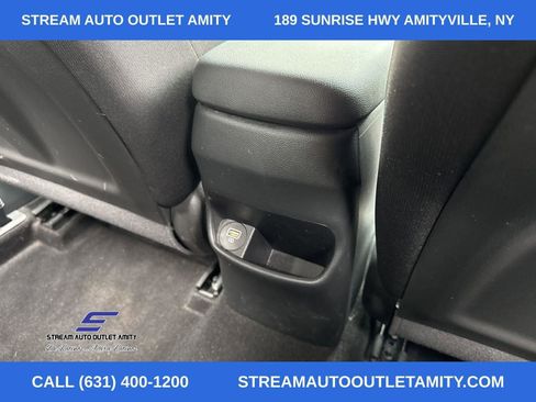 Used 2023 Hyundai Kona SE image 18