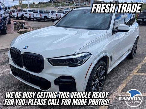 Used 2022 BMW X5 xDrive40i w/ M Sport Package AWD/4WD image 4