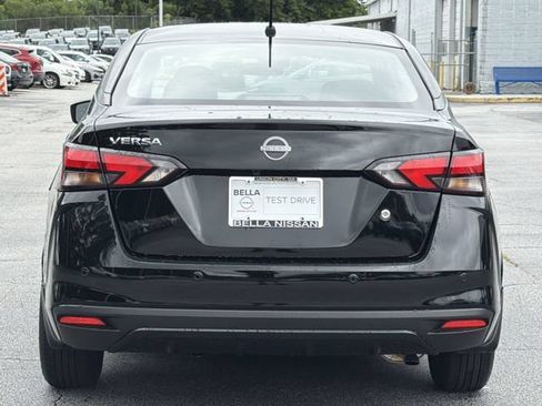 Used 2025 Nissan Versa S w/ Trunk Package FWD image 4