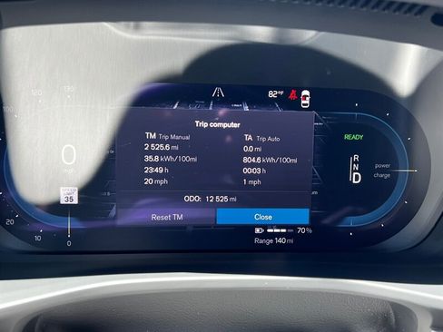 Used 2023 Volvo C40 P8 Recharge Plus w/ Climate Package AWD/4WD image 32