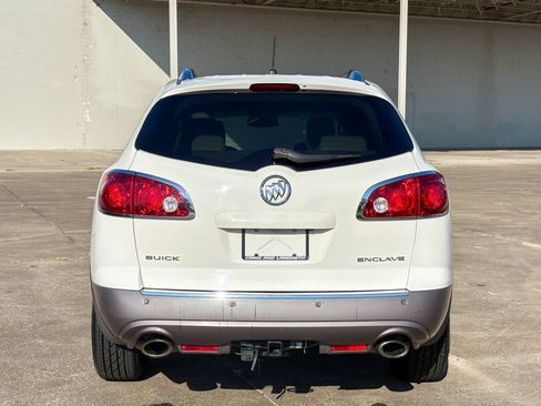 Used 2012 Buick Enclave Leather FWD image 10