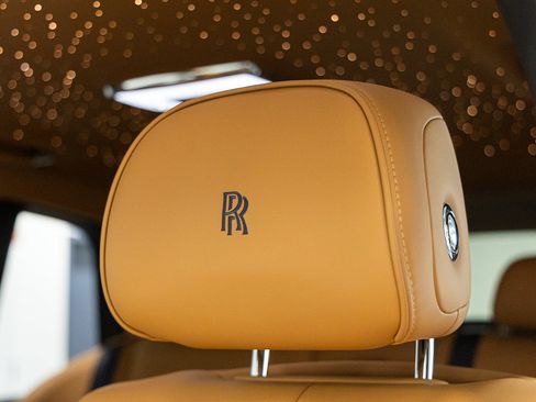Certified 2025 Rolls-Royce Cullinan AWD/4WD image 35