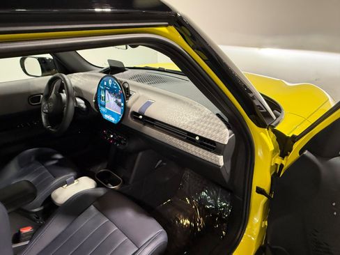 Used 2025 MINI Cooper S FWD image 40