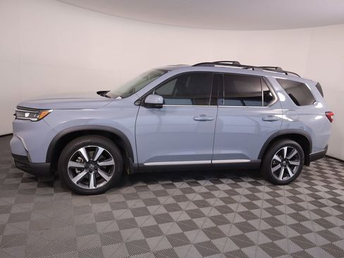 Certified 2023 Honda Pilot Touring image 8