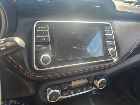 Used 2020 Nissan Kicks SR w/ SR Premium Package FWD image 26