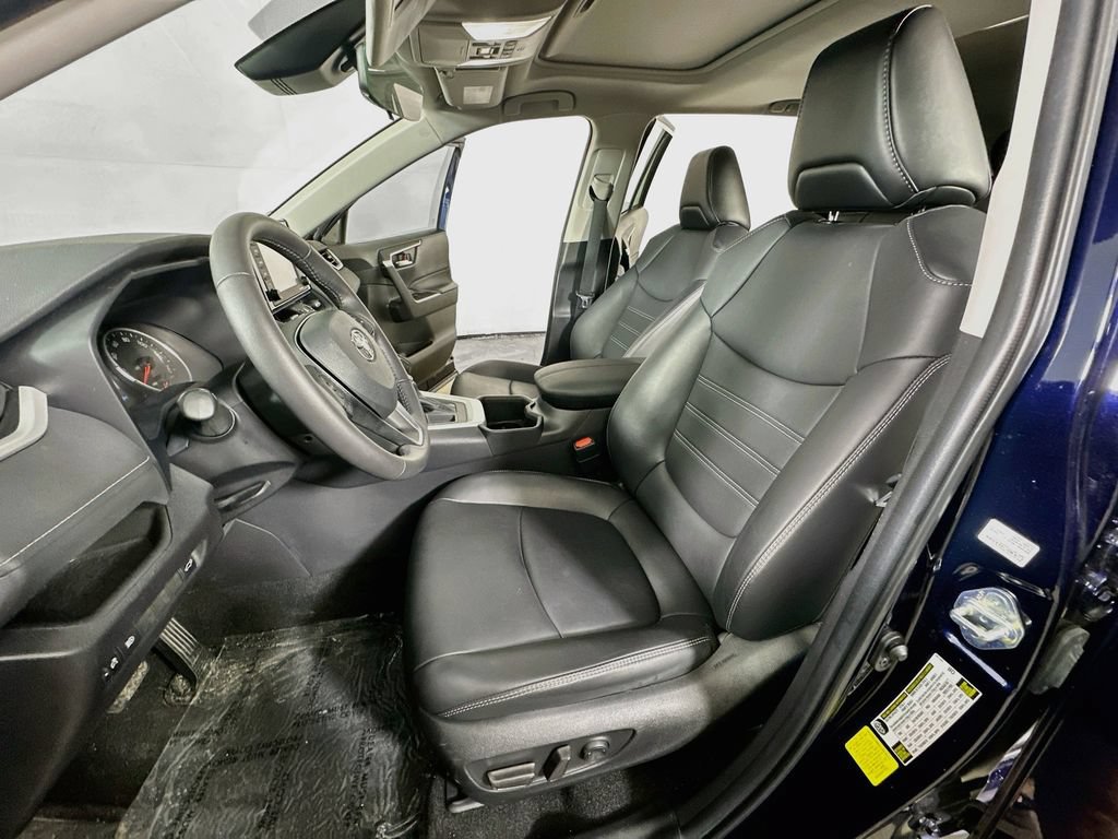 Used 2022 Toyota RAV4 XLE Premium FWD image 17