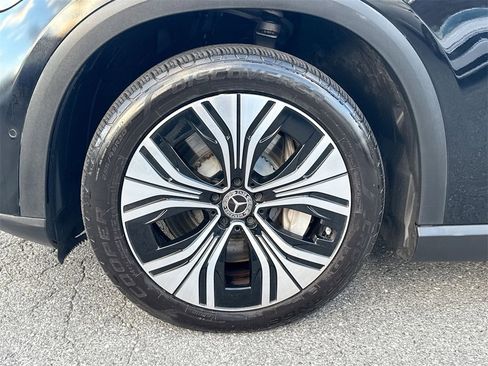 Used 2023 Mercedes-Benz EQE 350+ 4MATIC SUV w/ Exclusive Trim Package image 18