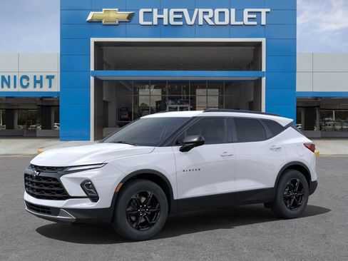 New 2025 Chevrolet Blazer LT w/ Midnight/Sport Edition image 2