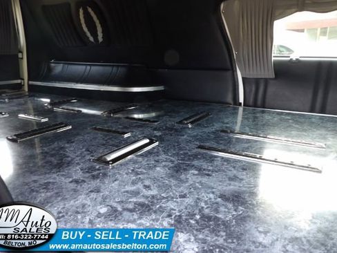 Used 2004 Cadillac De Ville Hearse image 17