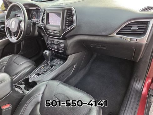 Used 2021 Jeep Cherokee Latitude Lux FWD image 17