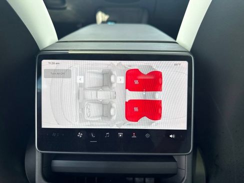 Used 2025 Tesla Model 3 Long Range RWD image 13