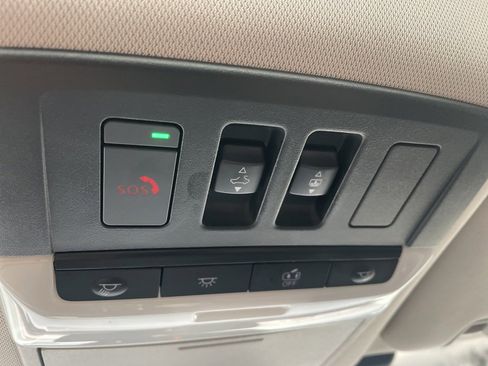 Used 2024 Nissan Pathfinder Platinum image 21