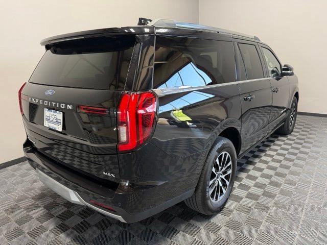 Used 2025 Ford Expedition Max Platinum AWD/4WD image 8
