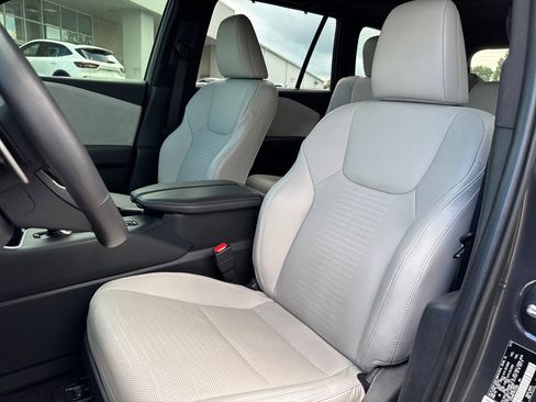 Used 2024 Lexus TX 350 AWD w/ Captains Chair Package image 8
