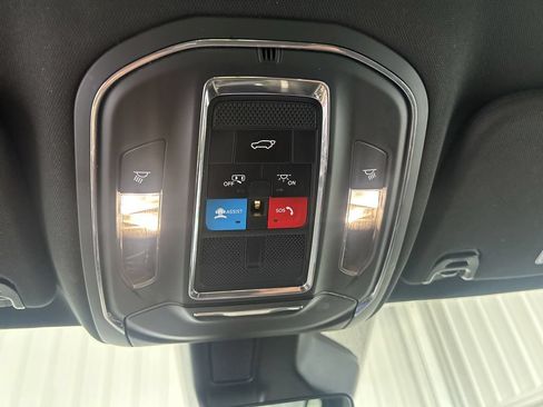 Used 2024 Jeep Wagoneer Series II w/ Flexible Seating Group AWD/4WD image 27