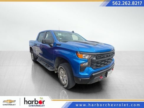 Used 2024 Chevrolet Silverado 1500 Custom Trail Boss w/ LPO, Dark Essentials Package AWD/4WD image 1