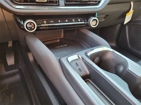 New 2026 Chevrolet Equinox EV RS image 15