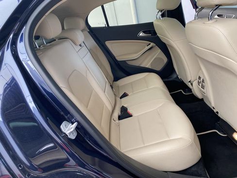 Used 2018 Mercedes-Benz GLA 250 4MATIC image 12